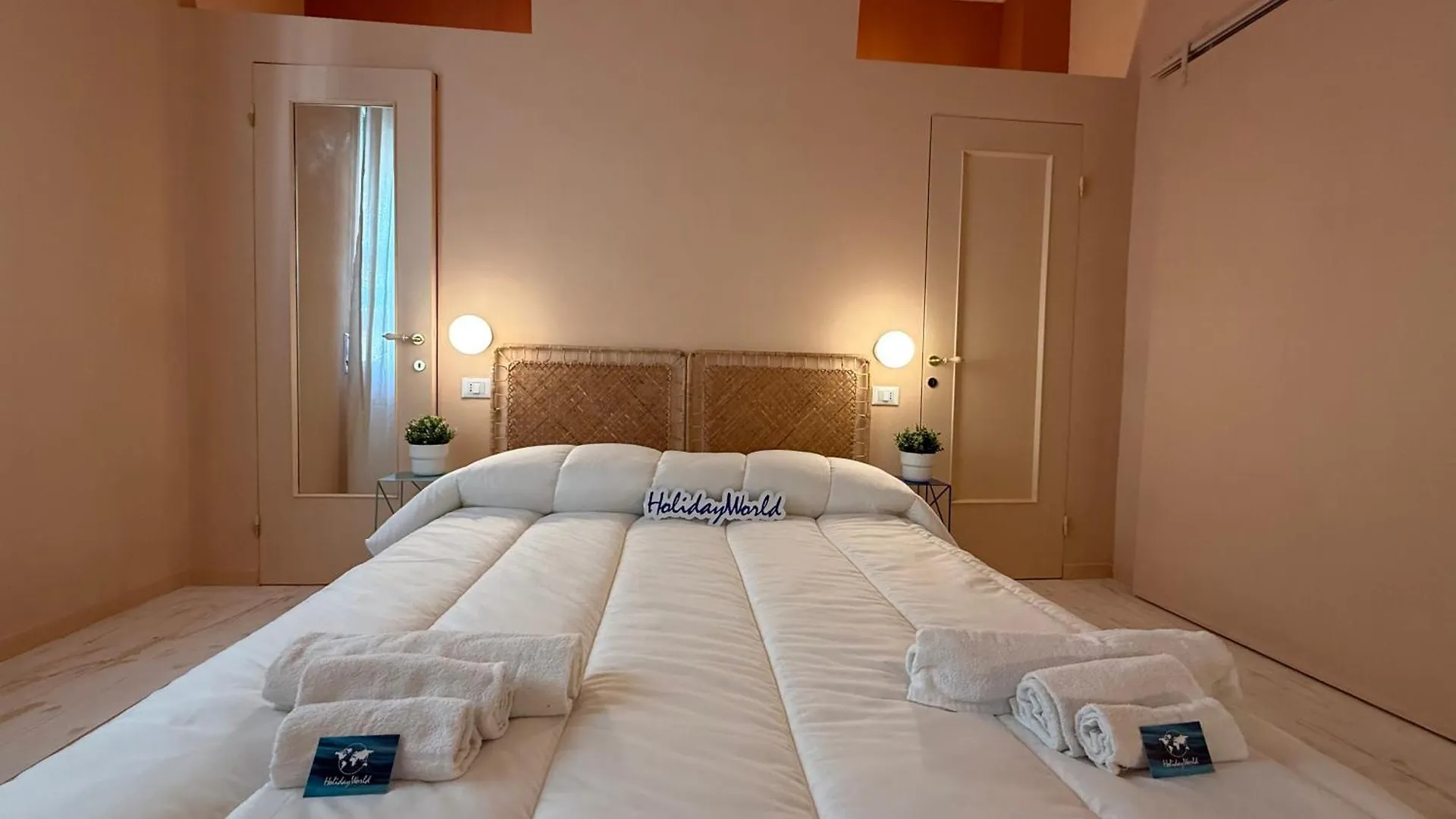 House Farorosmarino By Holiday World Chiavari Italy